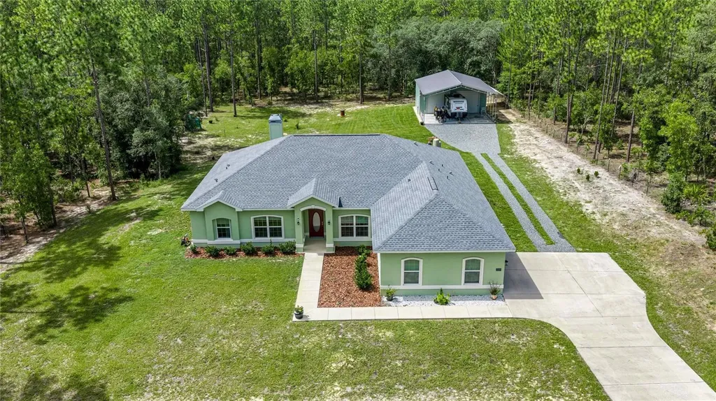 13130 SW 88th Street Dunnellon FL 34432