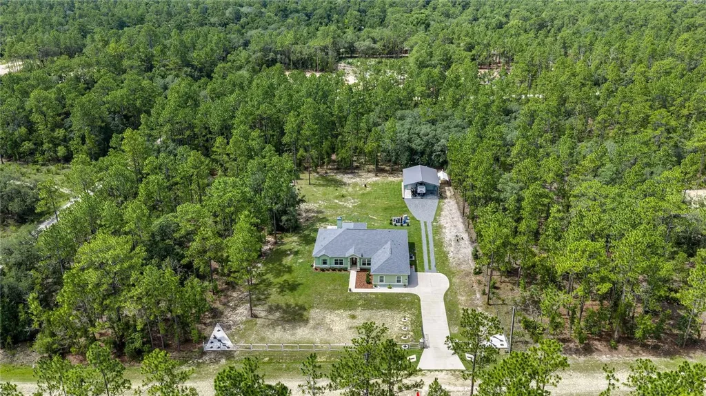 13130 SW 88th Street Dunnellon FL 34432
