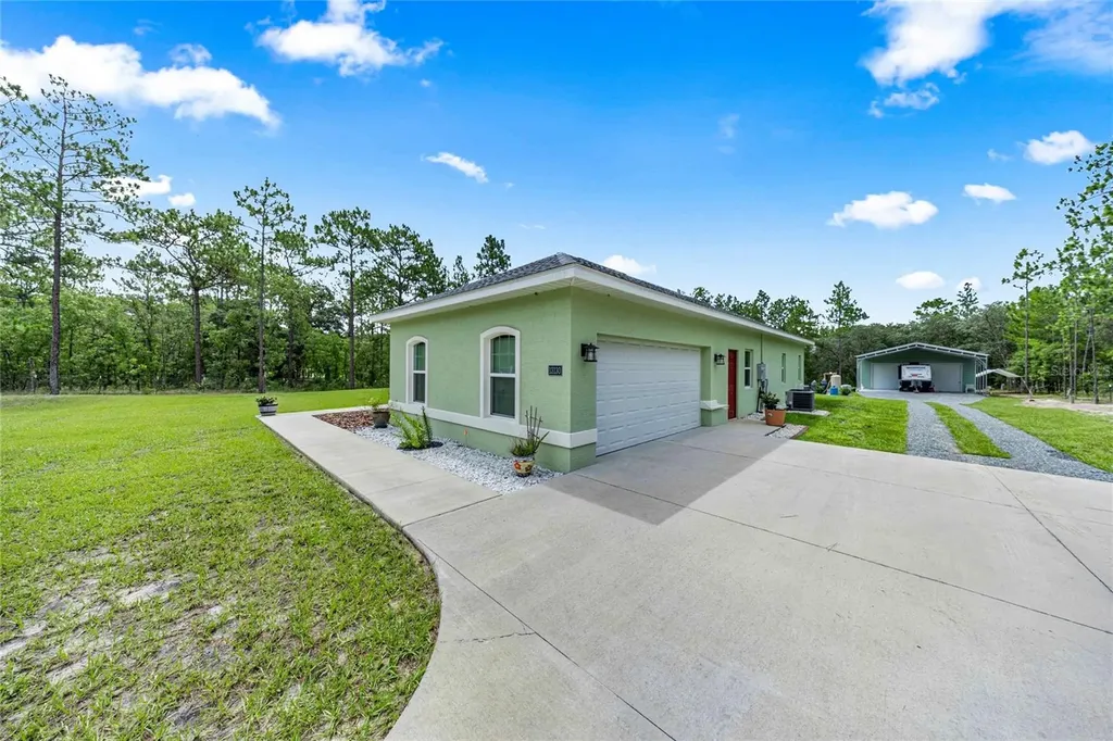 13130 SW 88th Street Dunnellon FL 34432
