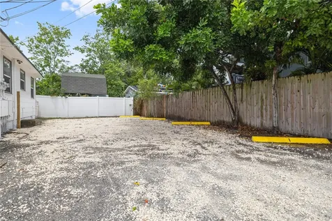 917 30th Avenue N St Petersburg FL 33704