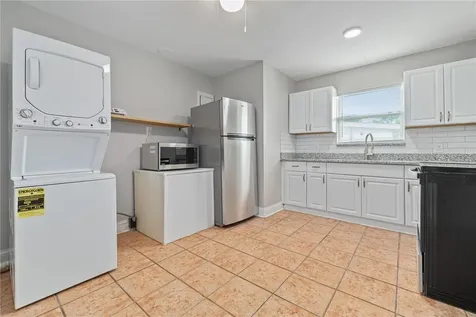 917 30th Avenue N St Petersburg FL 33704