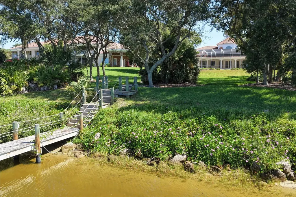 1 Capri Court Palm Coast FL 32137