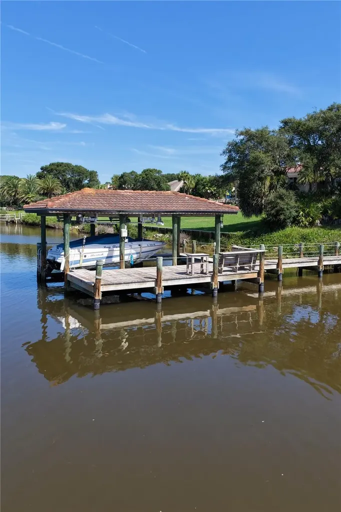 1 Capri Court Palm Coast FL 32137