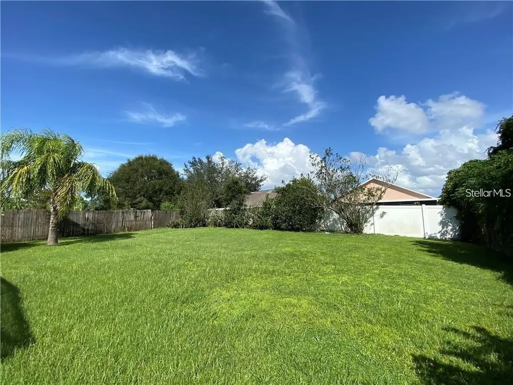 2476 Shelby Circle Kissimmee FL 34743