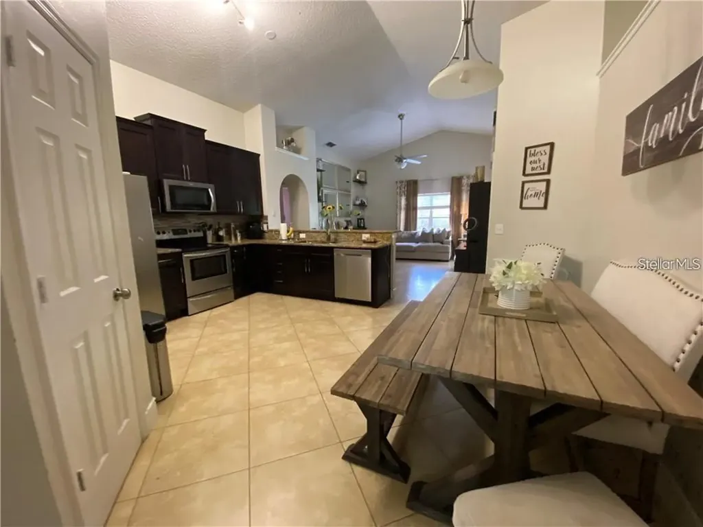 2476 Shelby Circle Kissimmee FL 34743