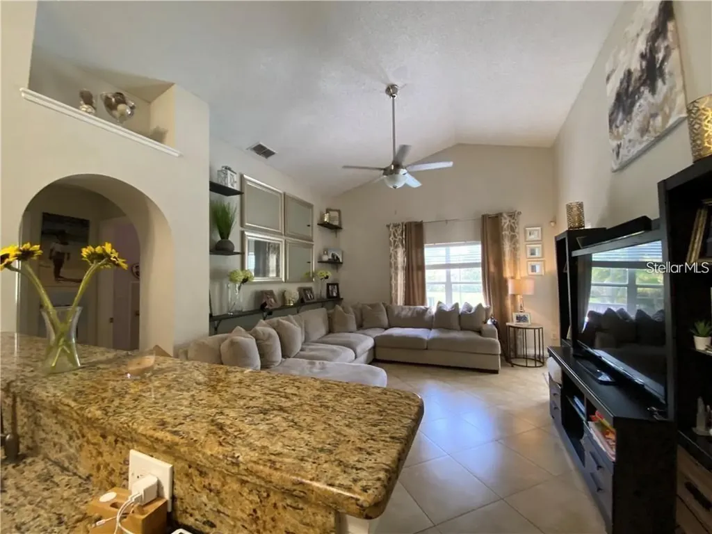 2476 Shelby Circle Kissimmee FL 34743