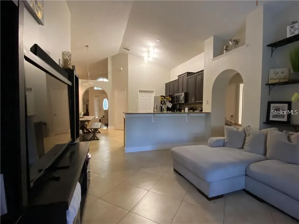 2476 Shelby Circle Kissimmee FL 34743