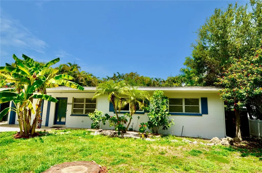 3525 Iroquois Avenue Sarasota FL 34234