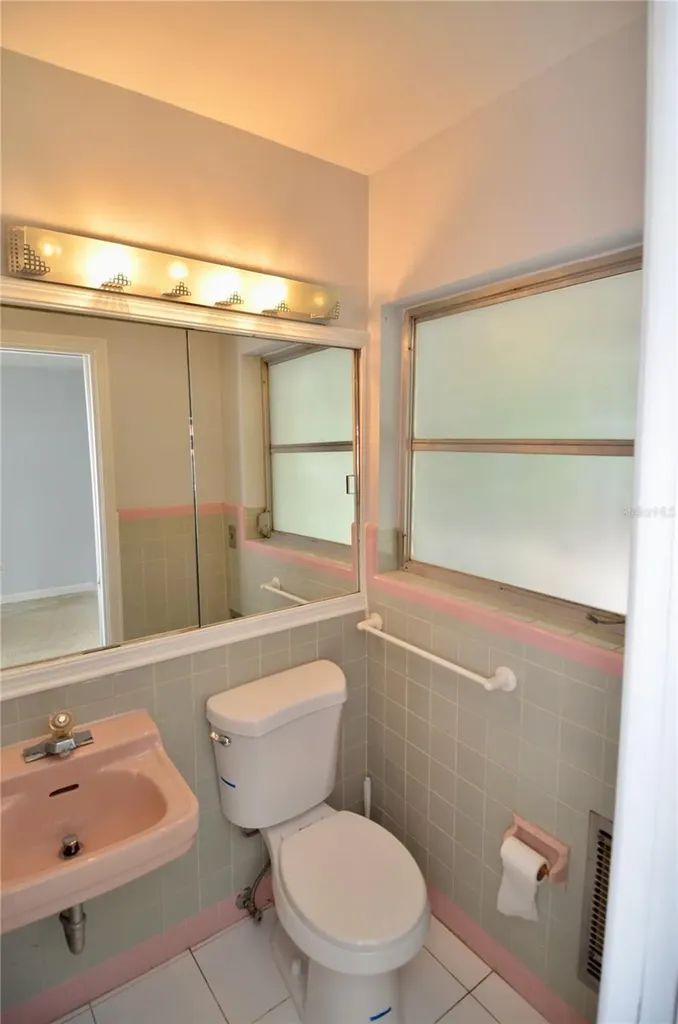 3525 Iroquois Avenue Sarasota FL 34234