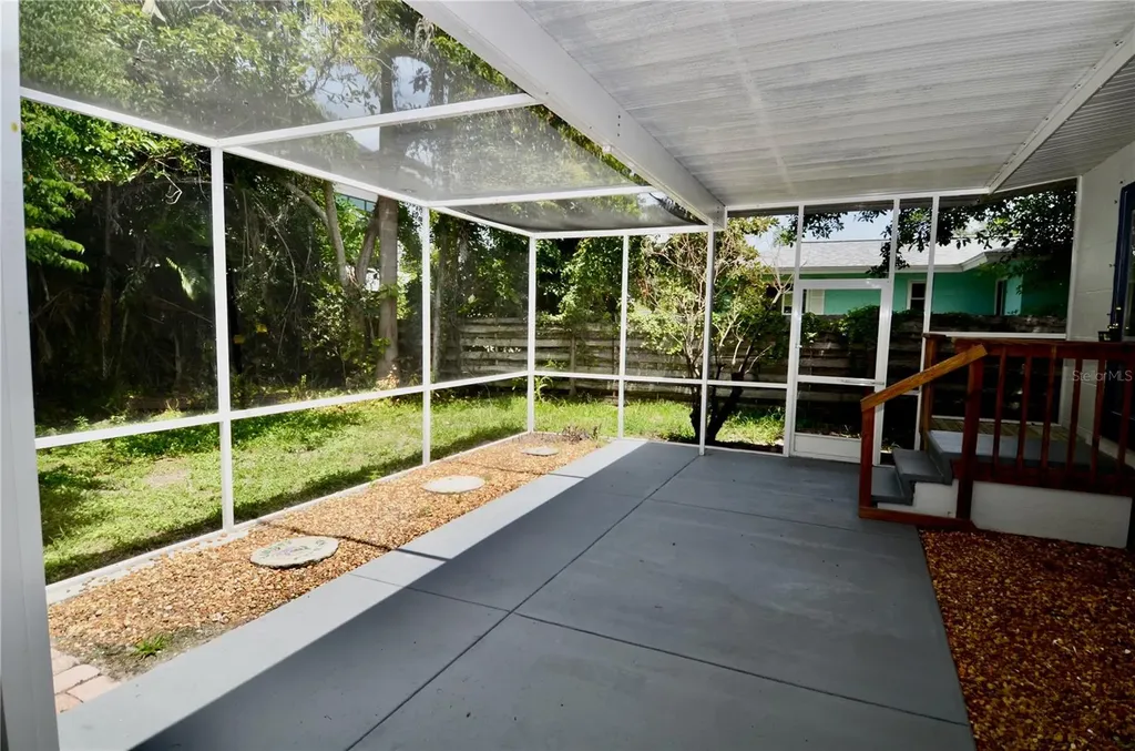 3525 Iroquois Avenue Sarasota FL 34234