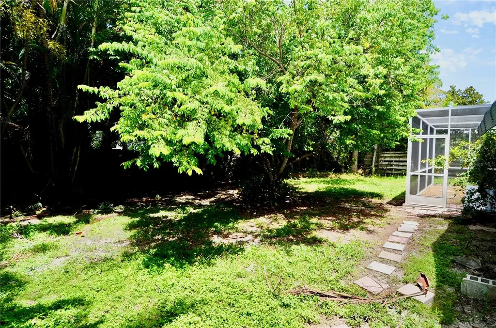 3525 Iroquois Avenue Sarasota FL 34234