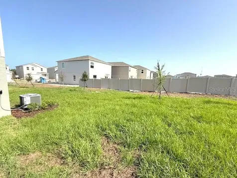 11708 Noble Blossom Loop Dade City FL 33525
