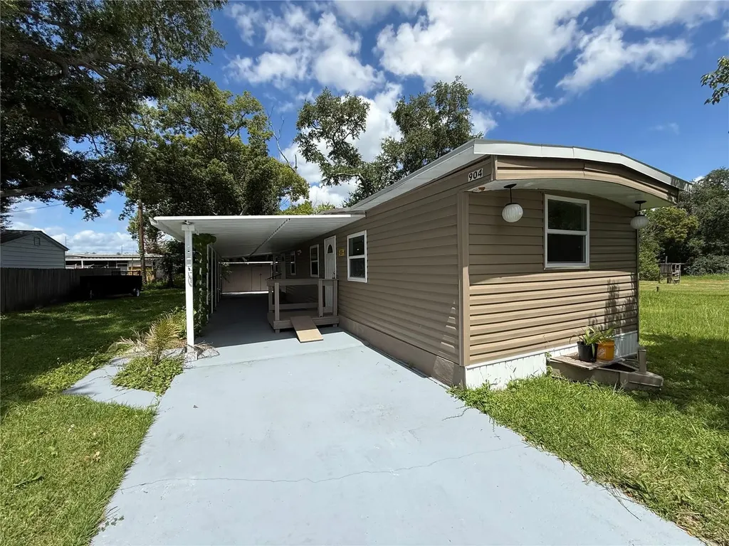 904 Robinson Avenue St Cloud FL 34769