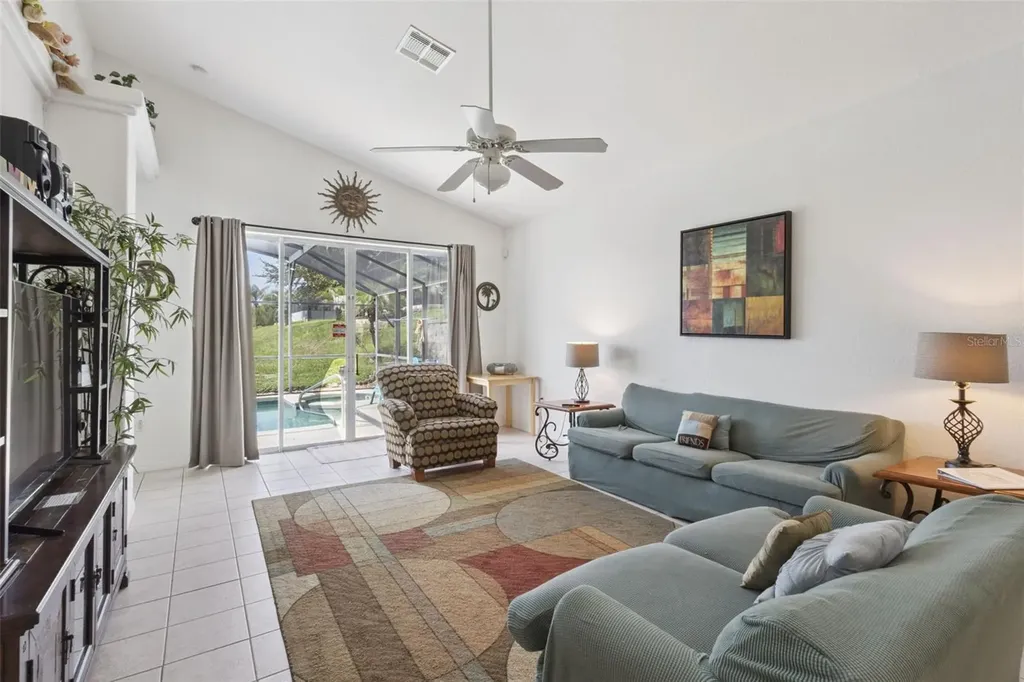 121 Vine Drive Davenport FL 33837