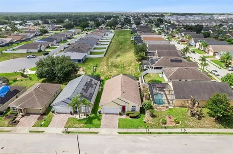 121 Vine Drive Davenport FL 33837