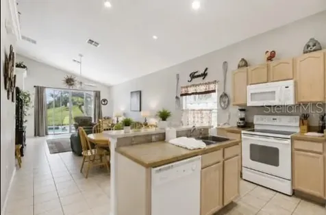 121 Vine Drive Davenport FL 33837