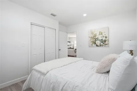1313 E Sitka Street Tampa FL 33604