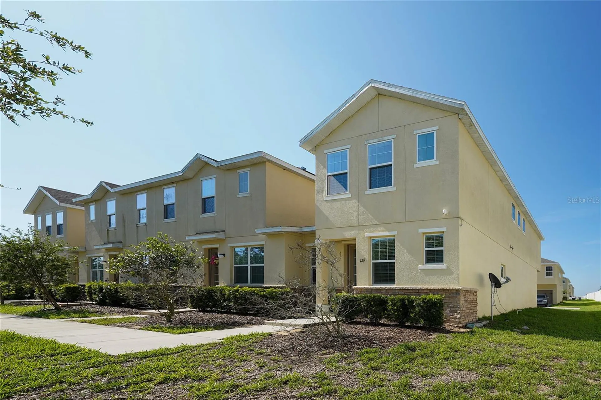 129 Holly Village Drive Davenport FL 33837