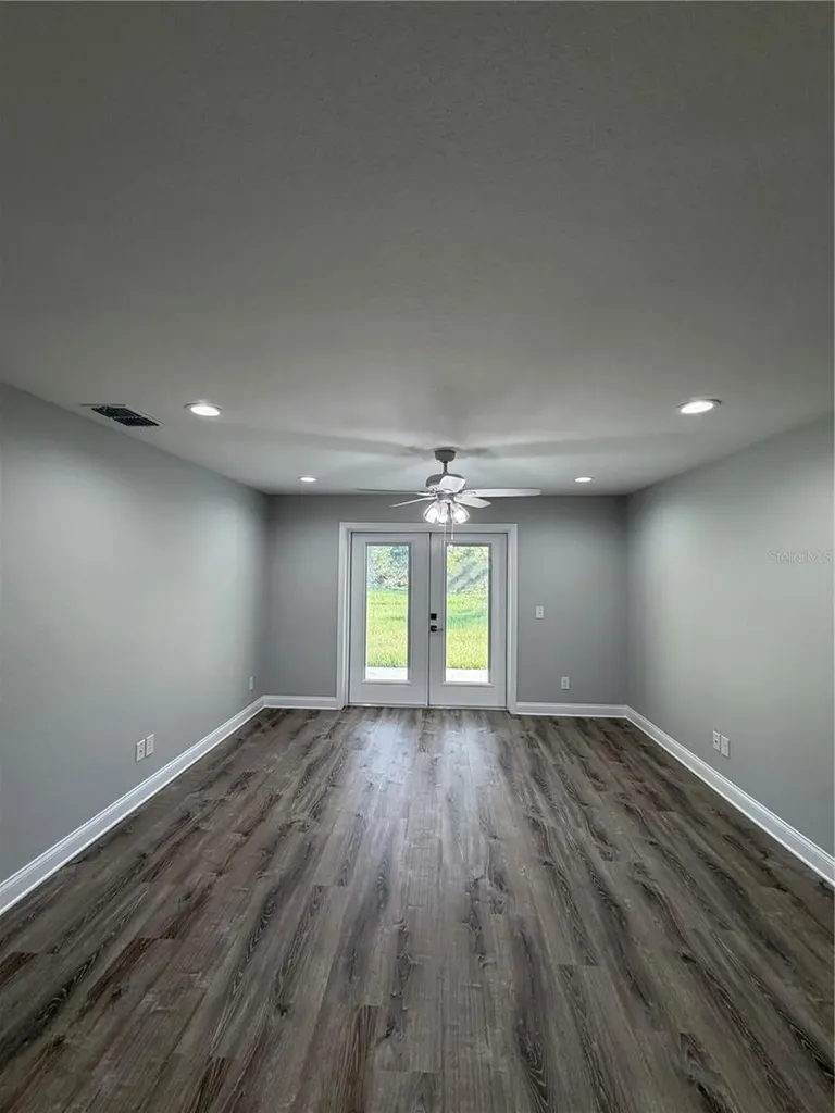1981 Lemon Drive Lake Wales FL 33898
