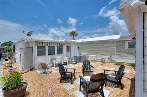 42769 Highway 27 Davenport FL 33837