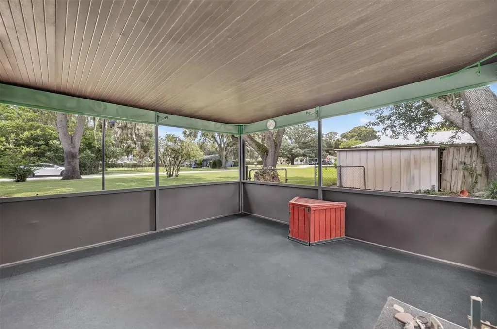 290 Sandyhook Lane Deland FL 32724