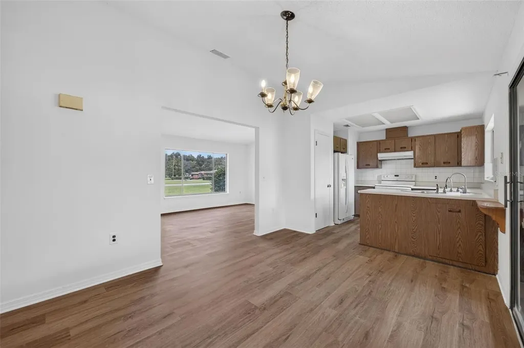 290 Sandyhook Lane Deland FL 32724