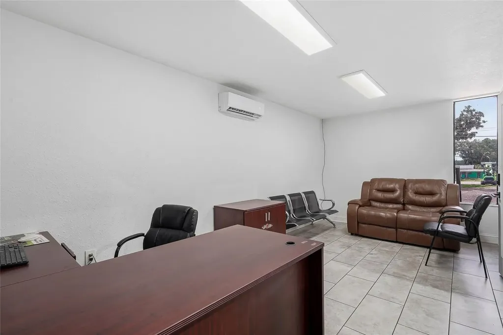 13295 92 Highway Dover FL 33527