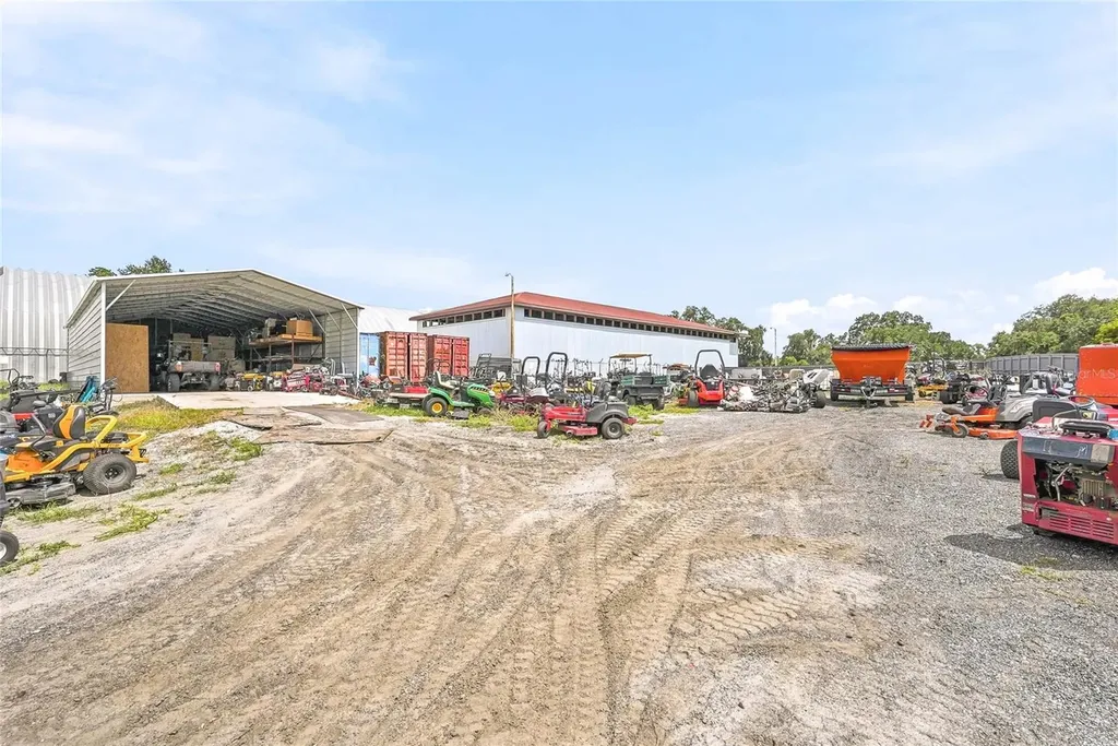 13295 92 Highway Dover FL 33527