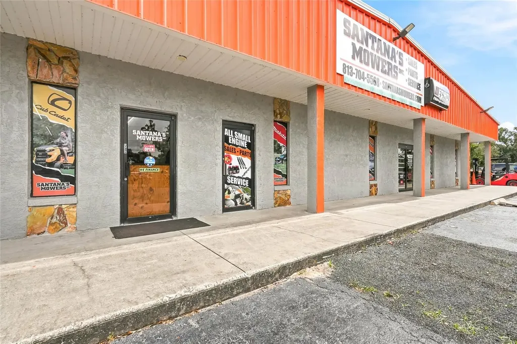 13295 92 Highway Dover FL 33527