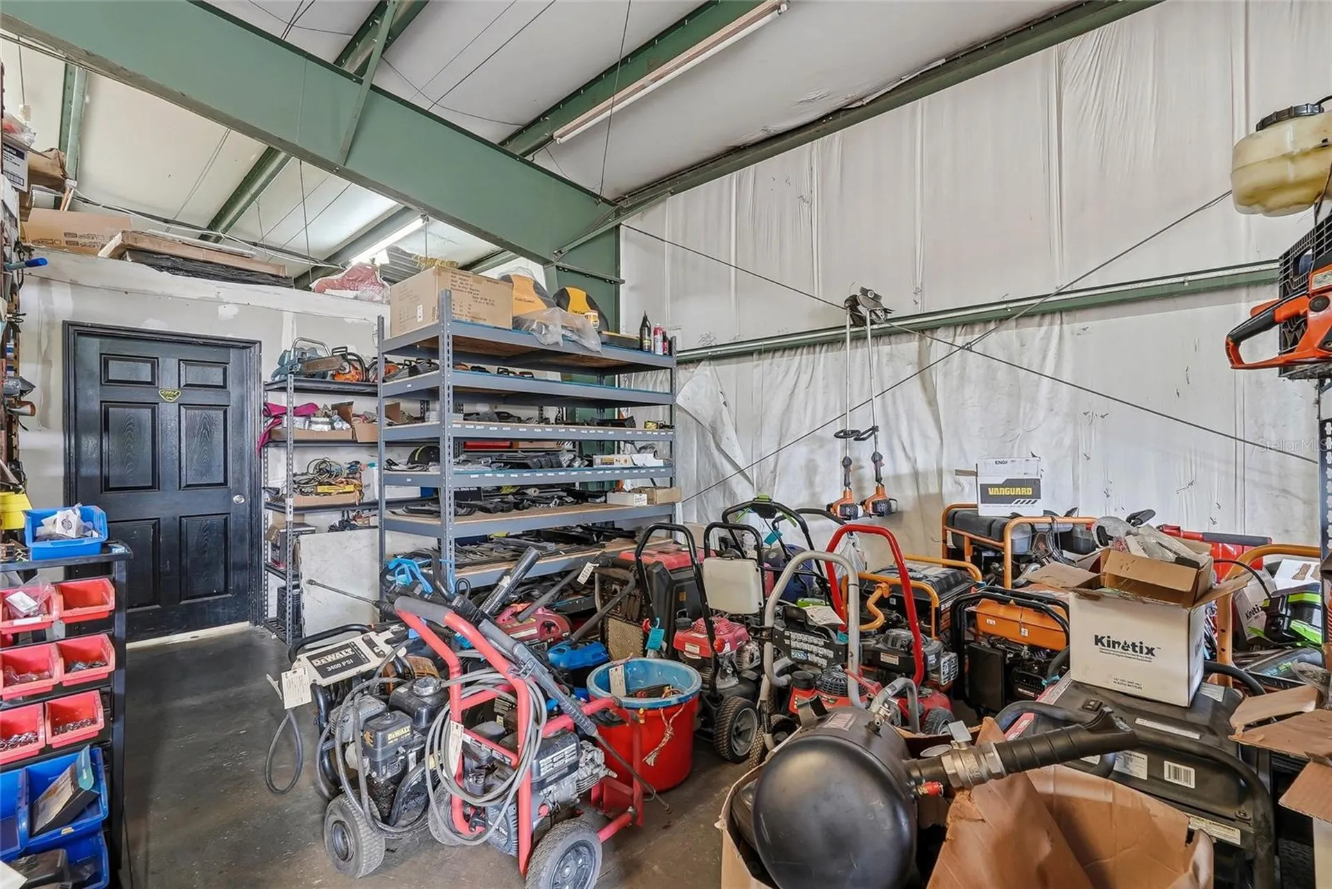 13295 92 Highway Dover FL 33527
