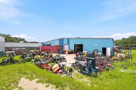 13295 92 Highway Dover FL 33527