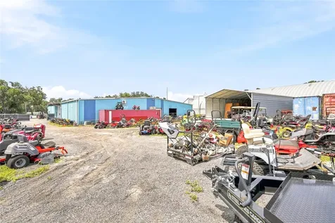 13295 92 Highway Dover FL 33527