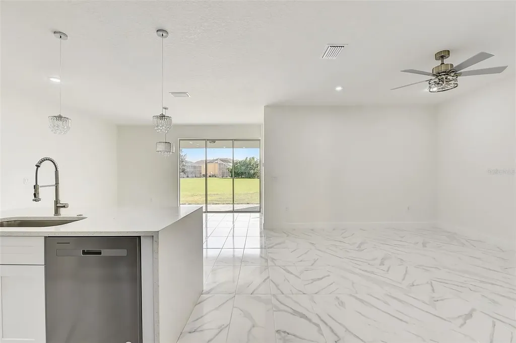 3889 Walker Road Apopka FL 32703
