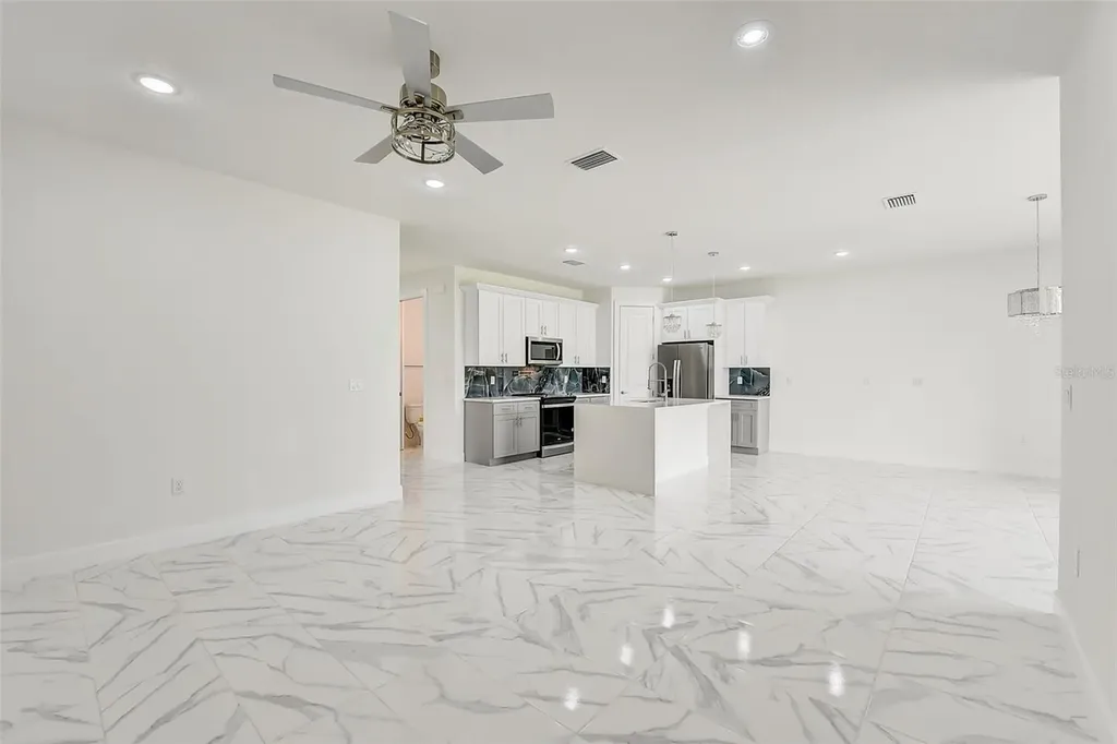 3889 Walker Road Apopka FL 32703