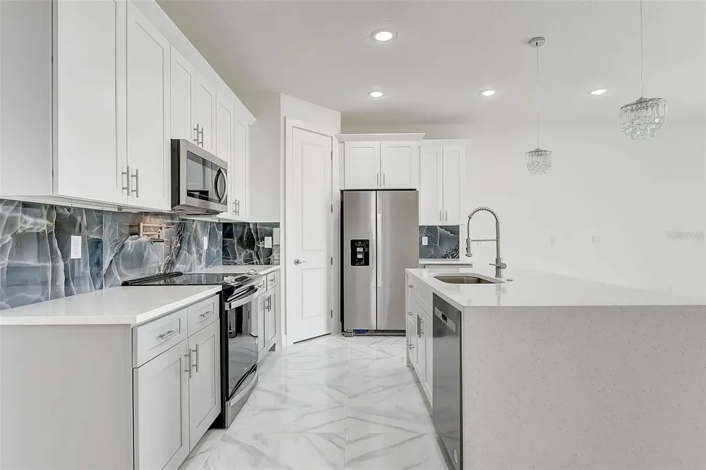 3889 Walker Road Apopka FL 32703
