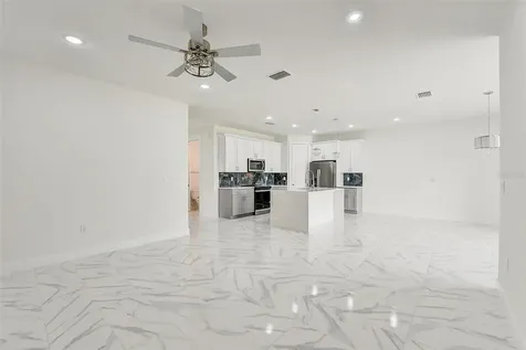 3889 Walker Road Apopka FL 32703