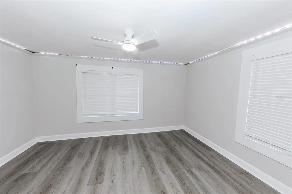 2240 10th Street S St Petersburg FL 33705