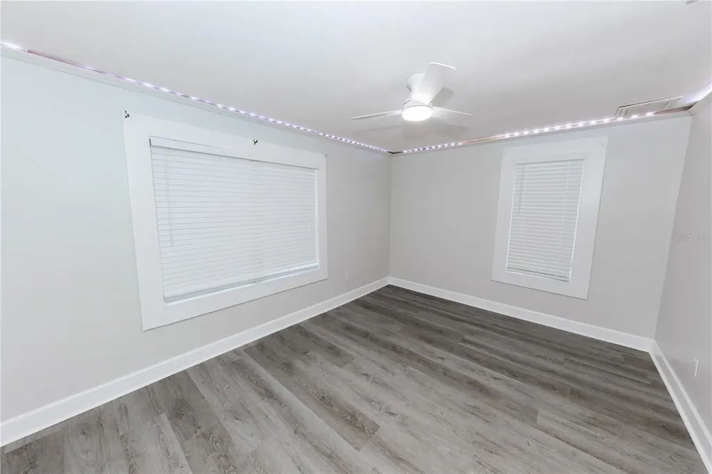 2240 10th Street S St Petersburg FL 33705