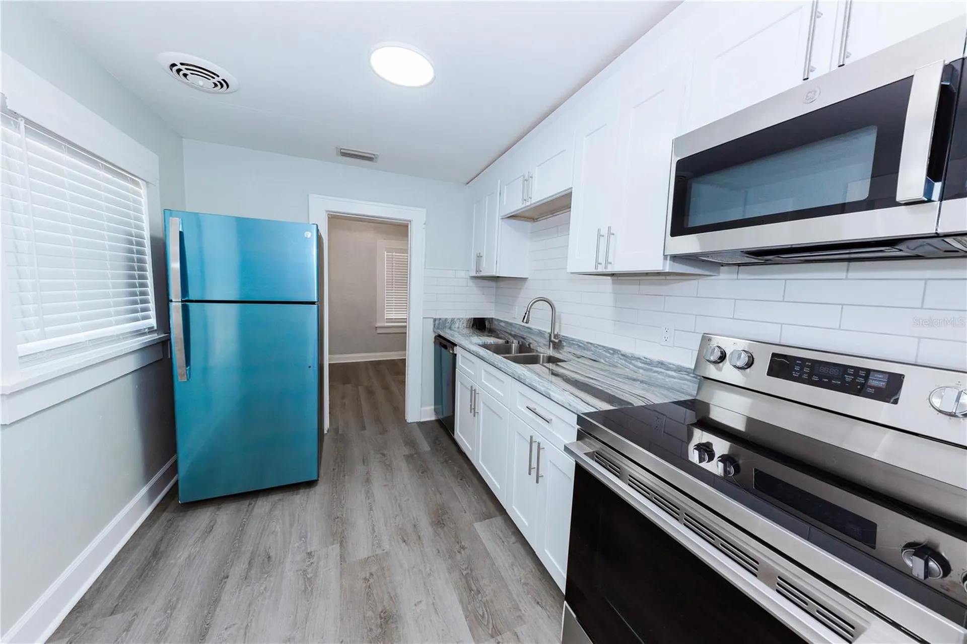 2240 10th Street S St Petersburg FL 33705