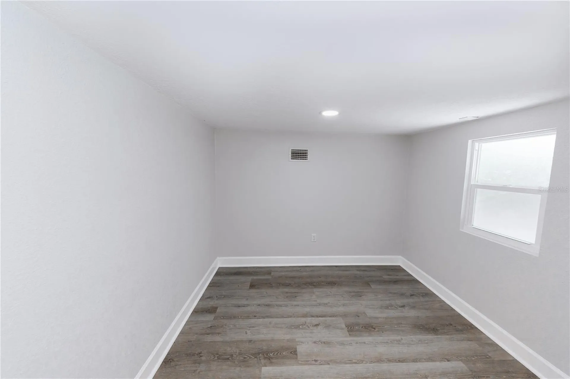 2240 10th Street S St Petersburg FL 33705