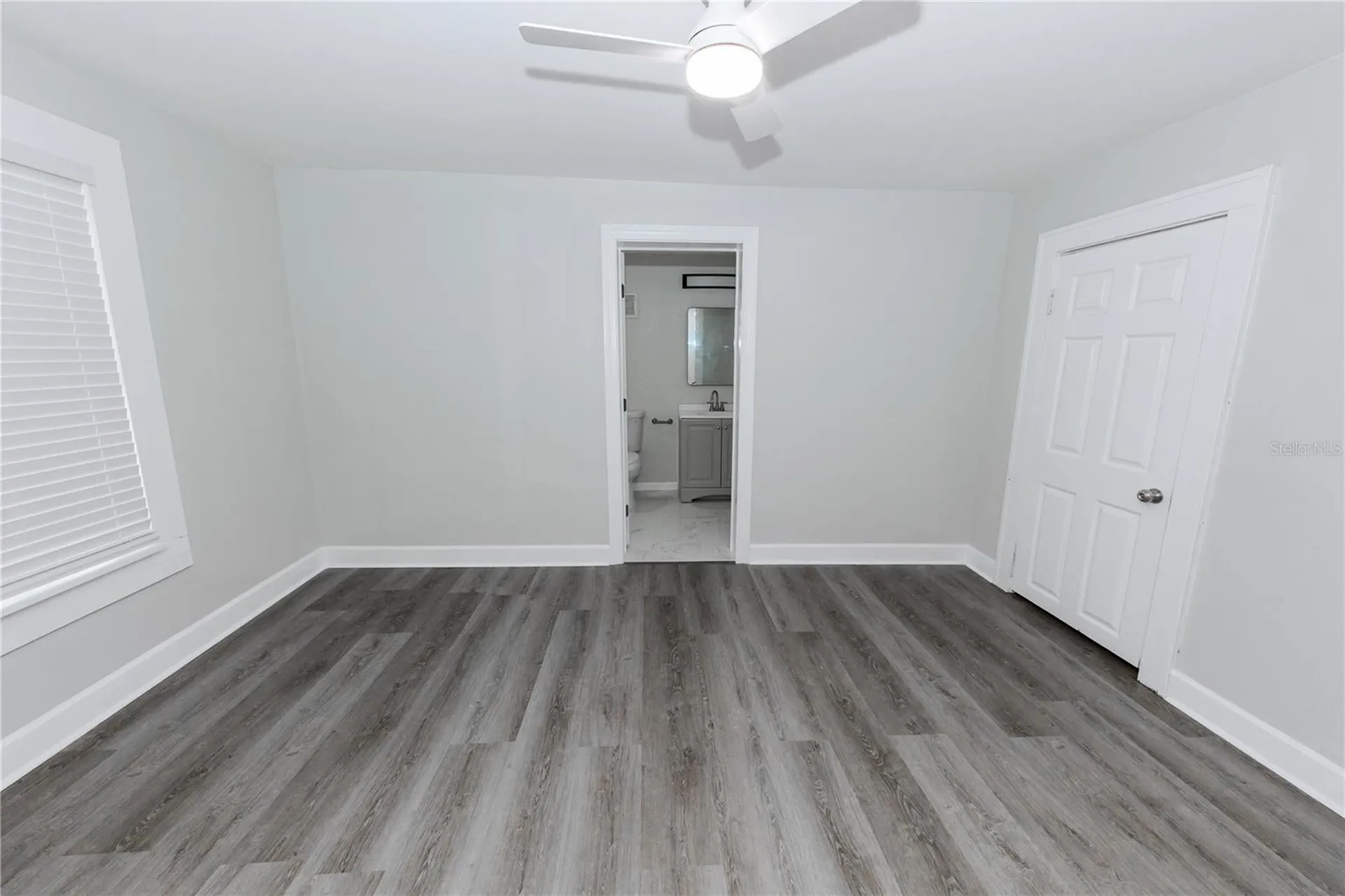 2240 10th Street S St Petersburg FL 33705