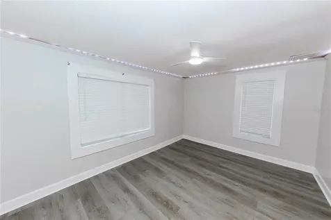 2240 10th Street S St Petersburg FL 33705