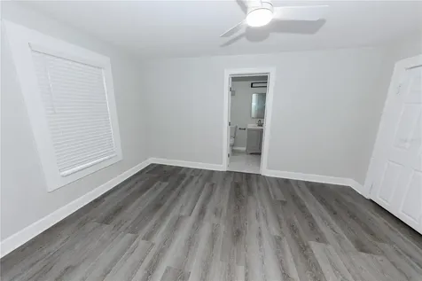 2240 10th Street S St Petersburg FL 33705
