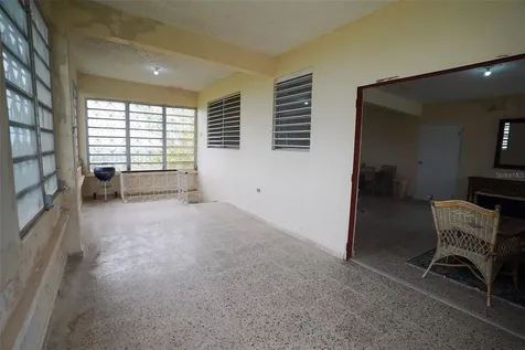 #143 Bo Anon, Ponce PR 00730
