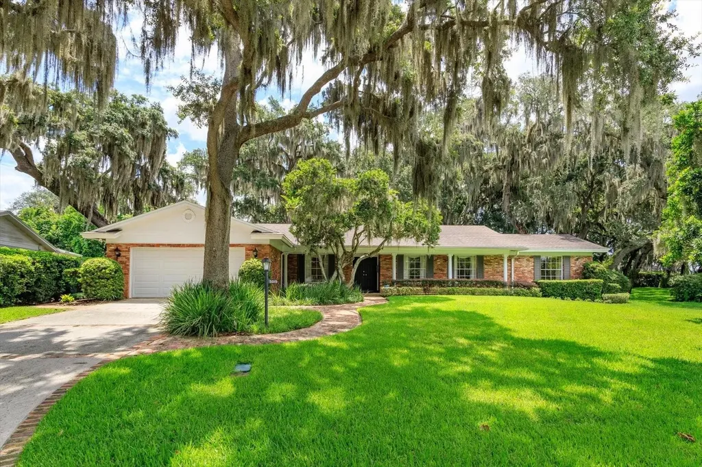 5019 Gran Lac Avenue Orlando FL 32812