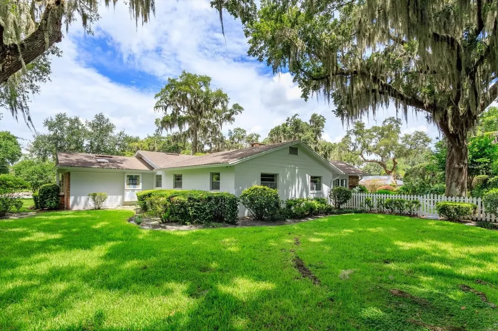 5019 Gran Lac Avenue Orlando FL 32812