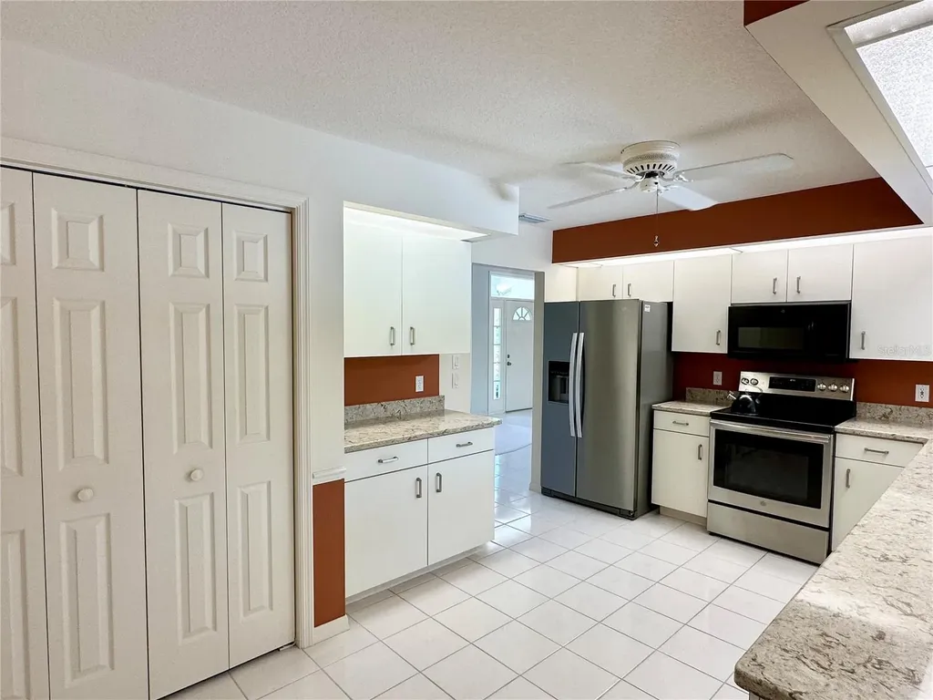 5024 Southern Pine Circle Venice FL 34293