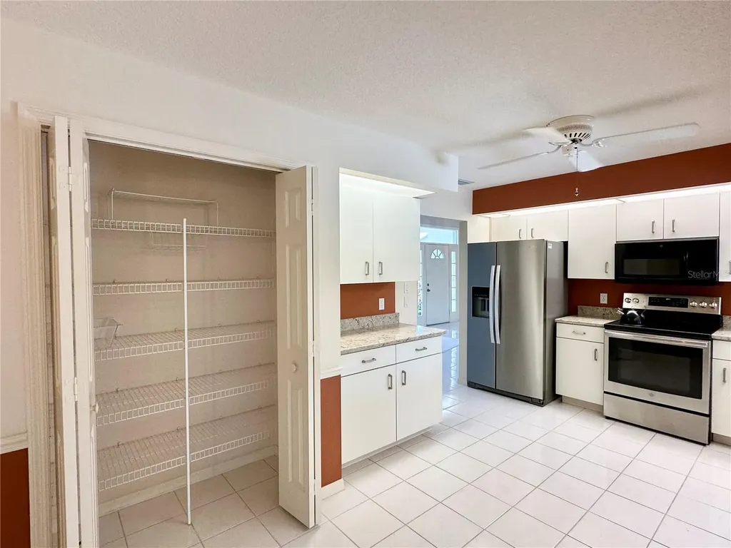 5024 Southern Pine Circle Venice FL 34293