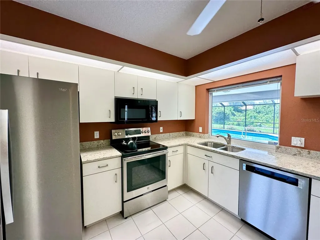 5024 Southern Pine Circle Venice FL 34293