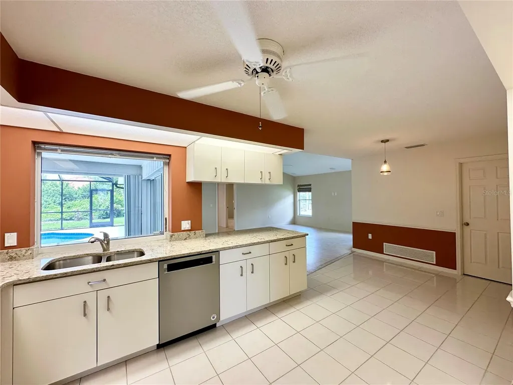 5024 Southern Pine Circle Venice FL 34293